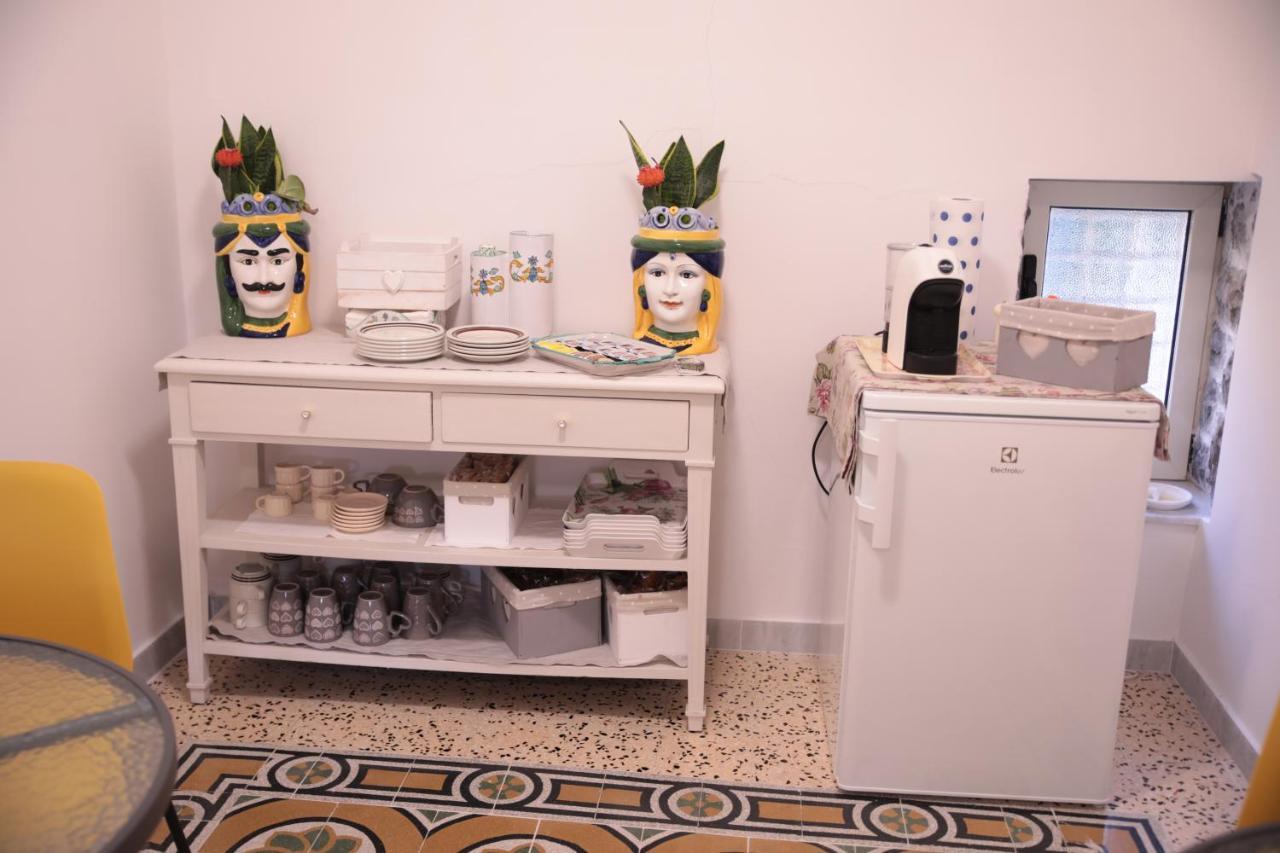 Palazzo Caracciolo Del Sole Bed & Breakfast Terzigno Eksteriør bilde